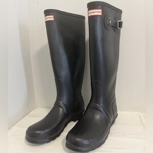 Hunter Rain tall matte black rubber boots  Sz US 10 -UK8